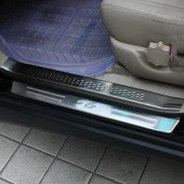 Накладки на пороги (внутрішні) BYD S6